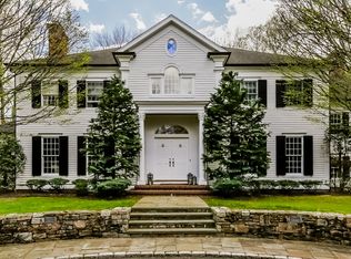 21 Quail Run Cir, Fairfield, CT 06824