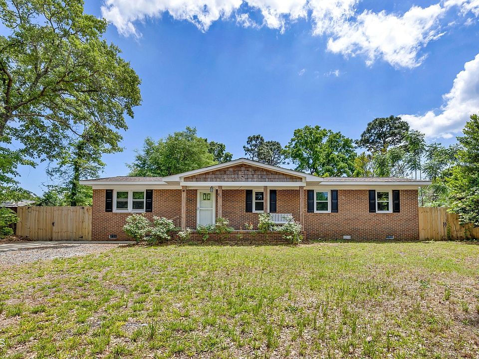 1st image of 64 Northwood Drive