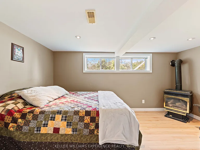 3514 Penetanguishene Rd — Photo 35