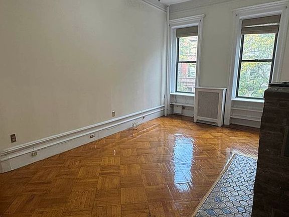 3rd image of 40 W 89th St APT 3A