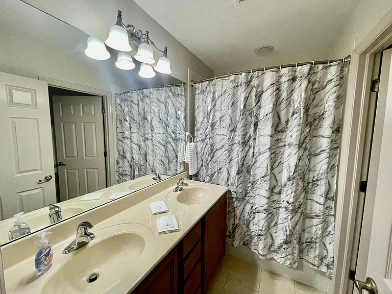 3573 Malagrotta Cir — Photo 26
