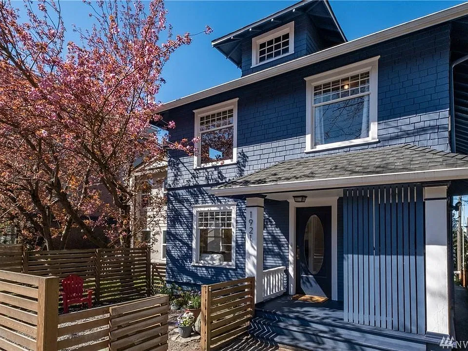 1921 10th Ave W #1