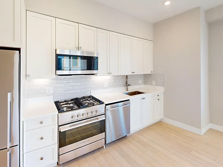 197 Green St #207A — Photo 1