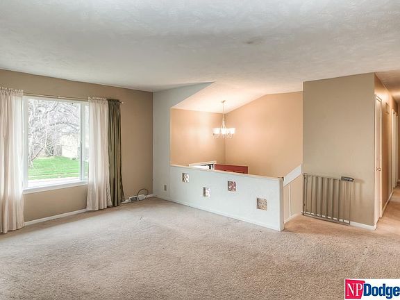 5th image of 13811 Birchwood Ave