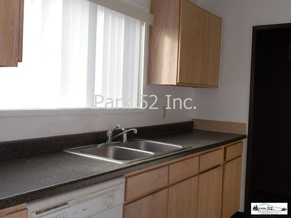4th image of 1417 S 50th St