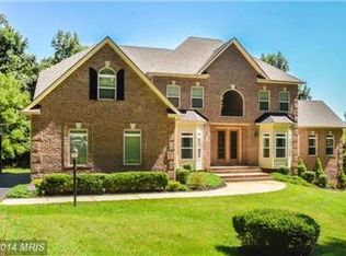 8420 Evesham Pl, La Plata, MD 20646