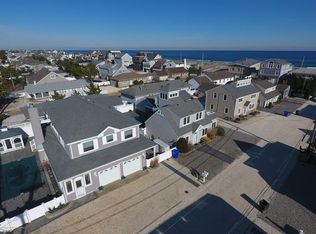 1 Falls Rd, Mantoloking, NJ 08738