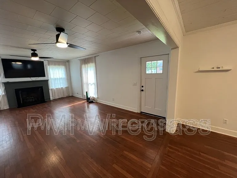 106 Highland Dr — Photo 12