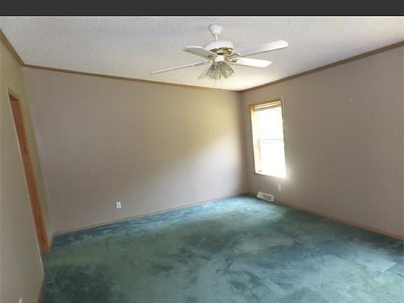 3rd image of 387 Holly Grove Ct