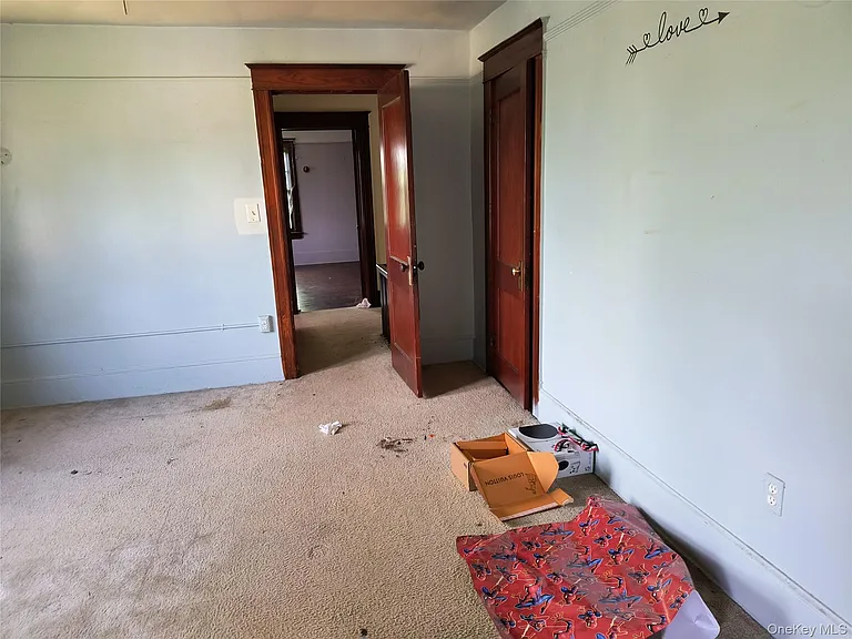 210 Manchester Rd — Photo 14