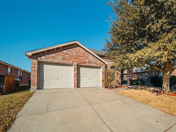 2nd image of 116 Birdbrook Dr