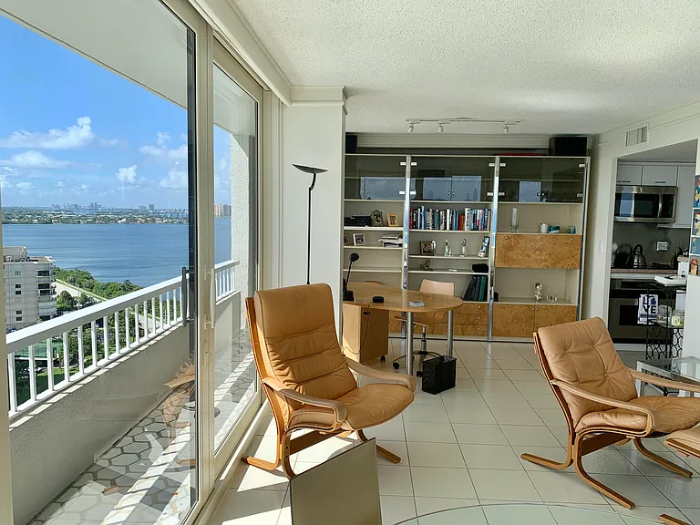 5540 N Ocean Dr #Penthouse A — Photo 9