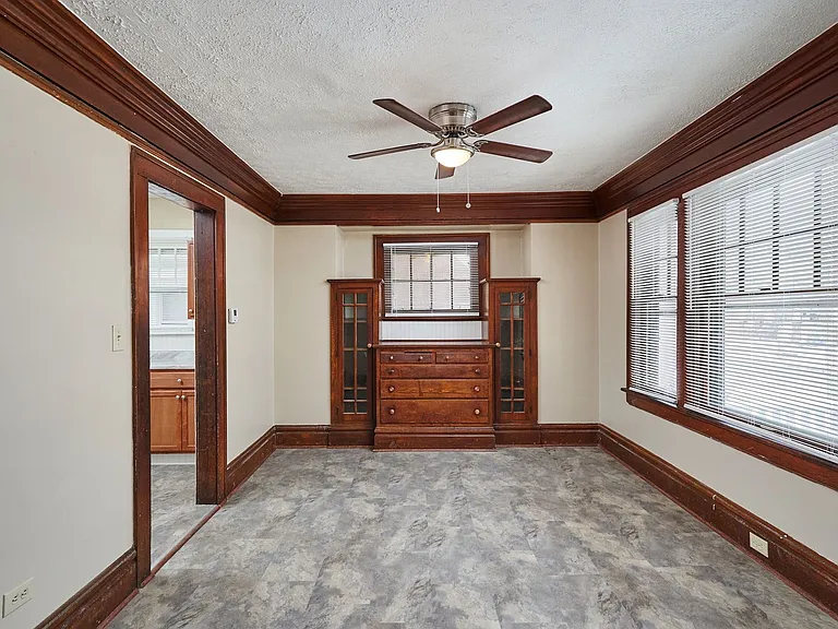 346 Beechwood Dr — Photo 2