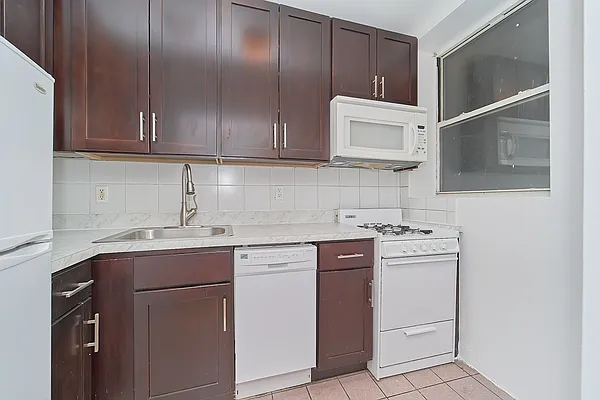 Rented by Living New York | media 6