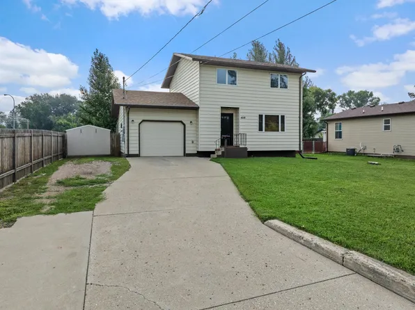 409 19th St SE, Minot, ND 58701