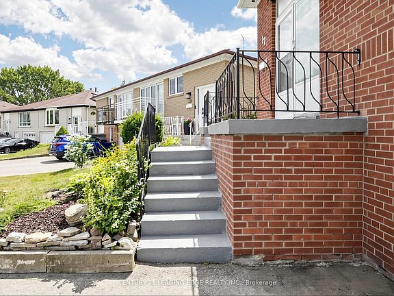 3rd image of 17 Tinton Cres