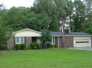 64 Middle School Rd, Snow Hill, NC 28580