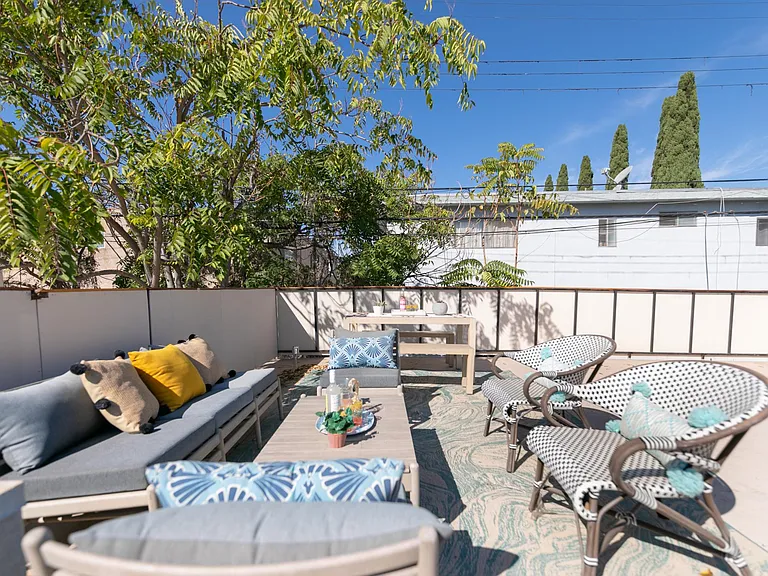 517 N Heliotrope Dr #519.75 — Photo 16