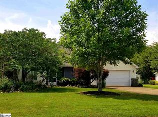 109 Ashlan Woods Ct, Greer, SC 29651