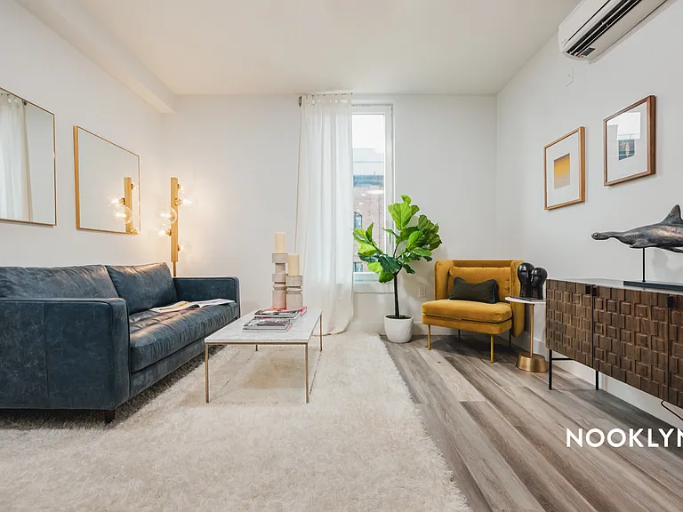26 Quincy St #501 — Photo 2