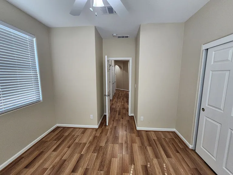 936 Haycastle Ct — Photo 30
