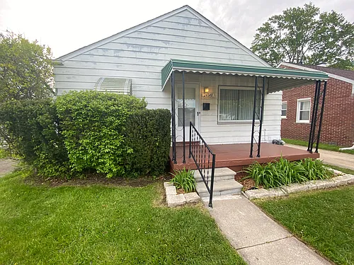 24665 Wilmot Ave Photo 1