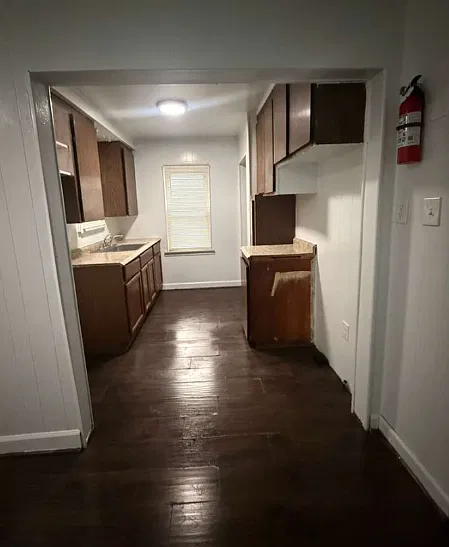 3 bed, 1200 sqft, $1,300 — Photo 4