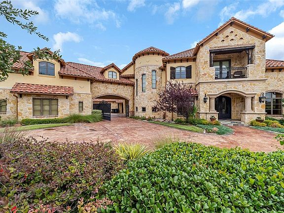 2nd image of 4709 Santa Cova Ct