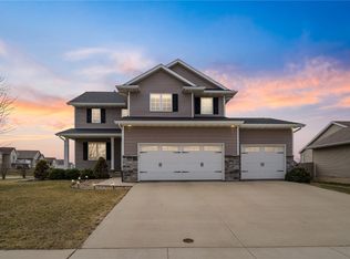 1867 Para Dr, Marion, IA 52302