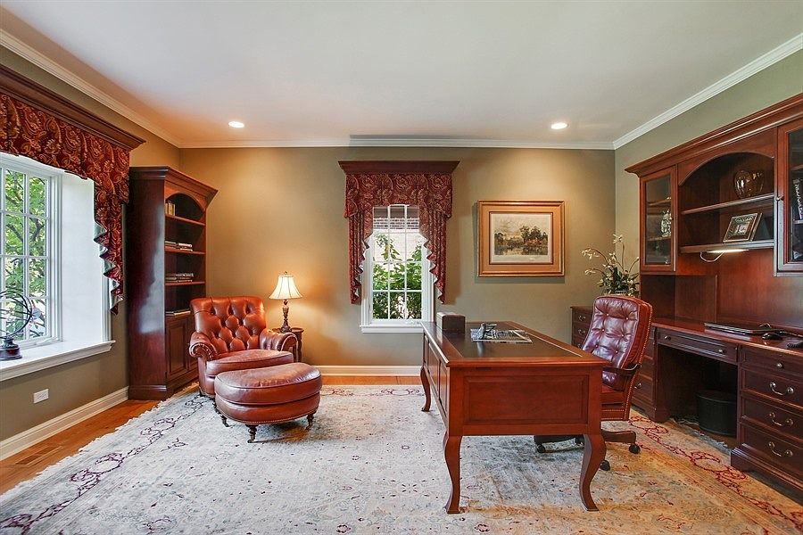 2nd image of 2233 Larkdale Dr