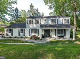 3 Scarlet Oak Dr, Lafayette Hill, PA 19444
