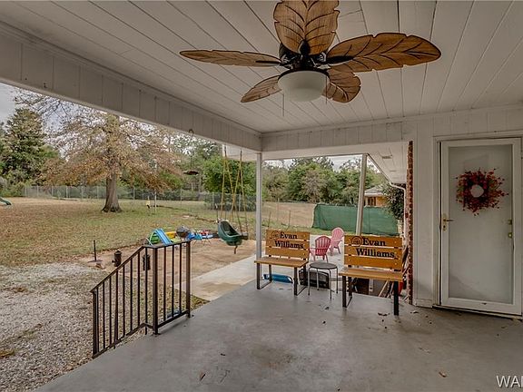 5th image of 2111 Fairmont Dr