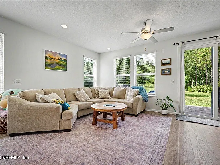 11150 Minnetta Ct — Photo 16