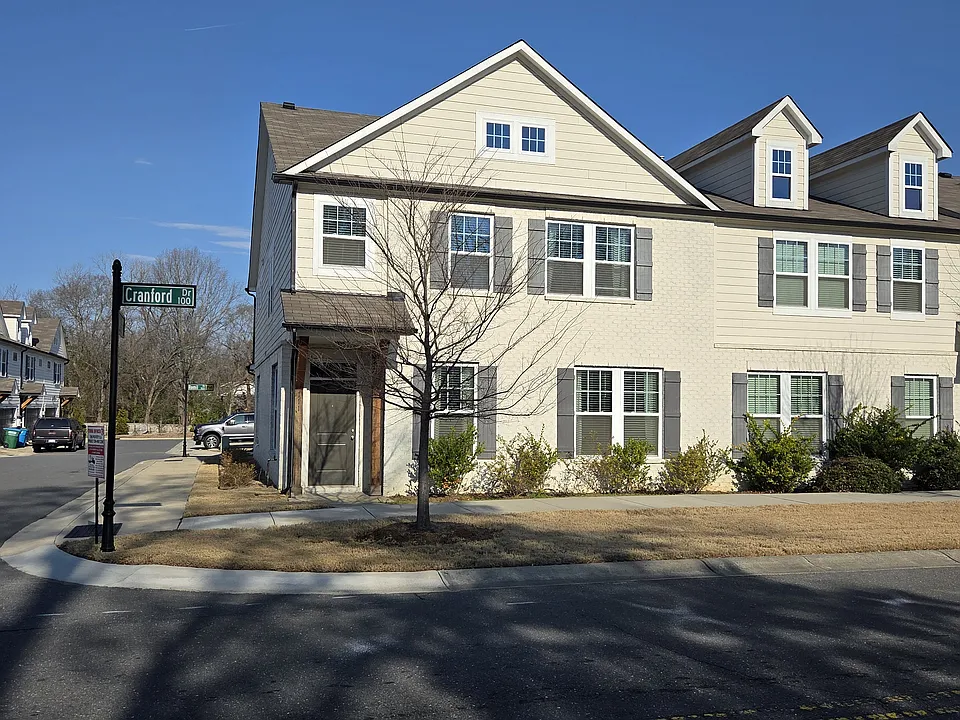 111 Cranford Dr