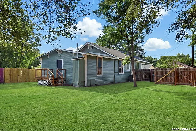 262 E Southcross Blvd — Photo 20