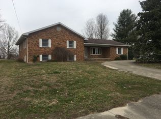 4527 Camargo Rd, Mount Sterling, KY 40353
