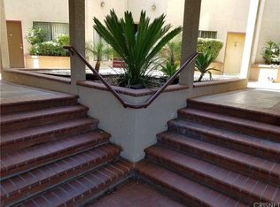 6817 Independence Ave APT 108, Canoga Park, CA 91303