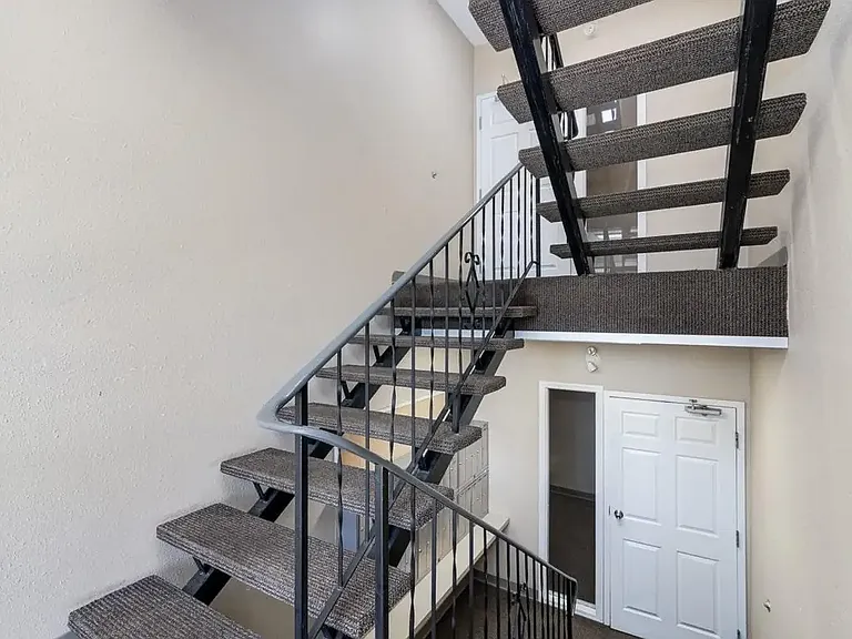 68 Cypress Way SE — Photo 17