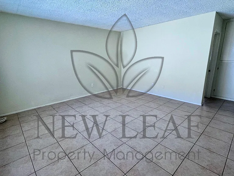 10954 Pipeline Ave #B — Photo 6
