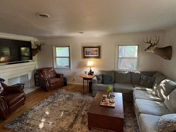 Spacious Living Room