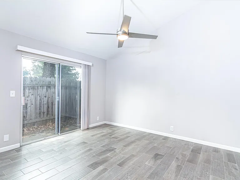 4813 Suncrest Way — Photo 5