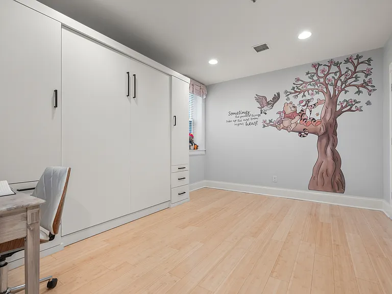 61 Saint Botolph St #61 — Photo 35