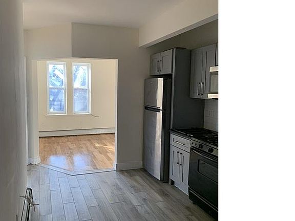 3rd image of 956 E 233rd St APT 2