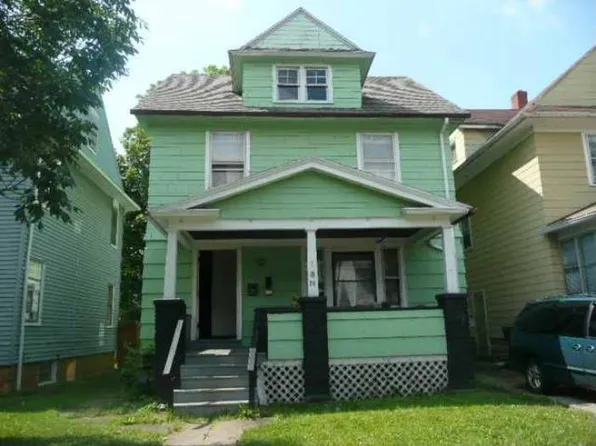 35 Stratford Park, Rochester, NY 14611