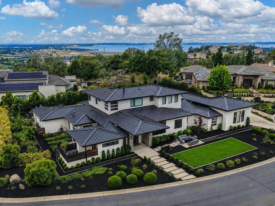 1st image of 612 Thalassa Ct