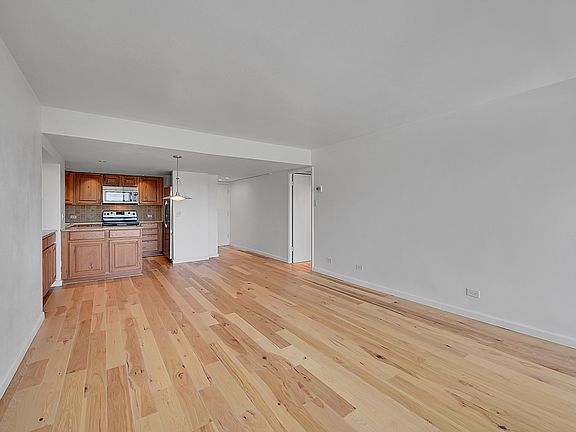 5th image of 888 N Logan St APT 10F