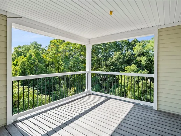 9 Joseph N Zenga Jr Blvd #305, East Greenwich, RI 02818