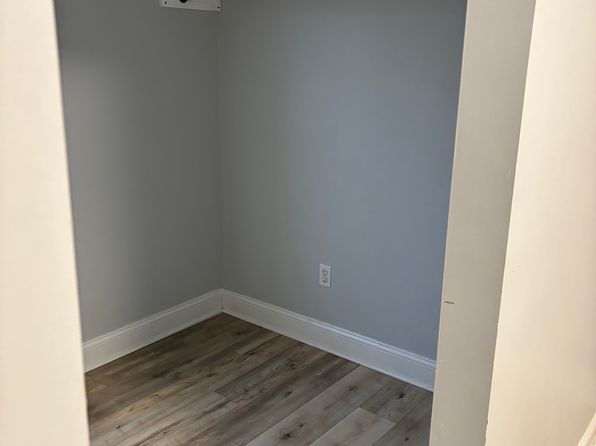 100 Hillcrest Ave FLOOR 1