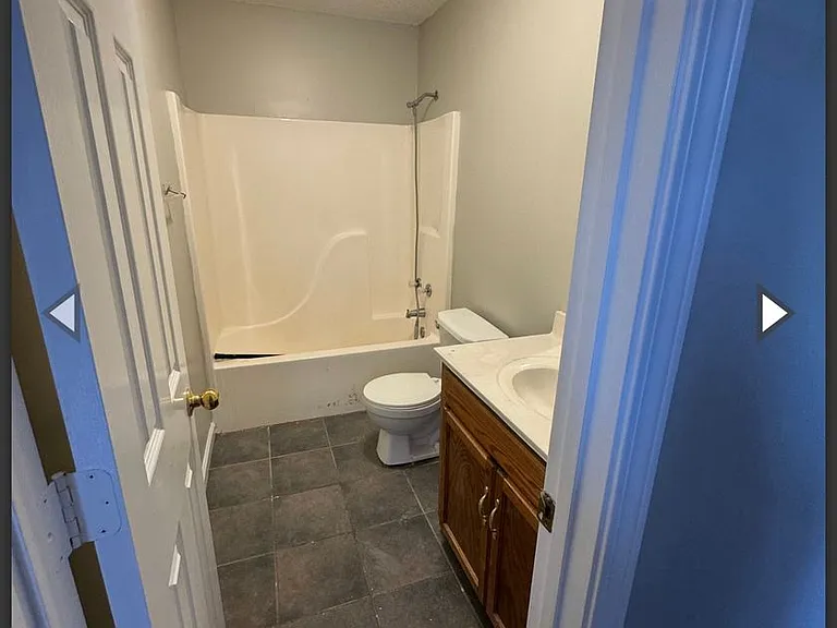138 Cypress Cir — Photo 8