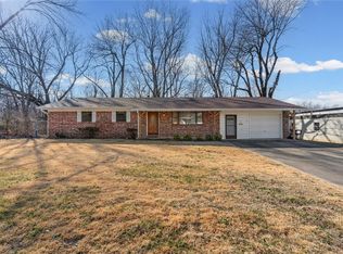 401 Sanders Ave, Springdale, AR 72764